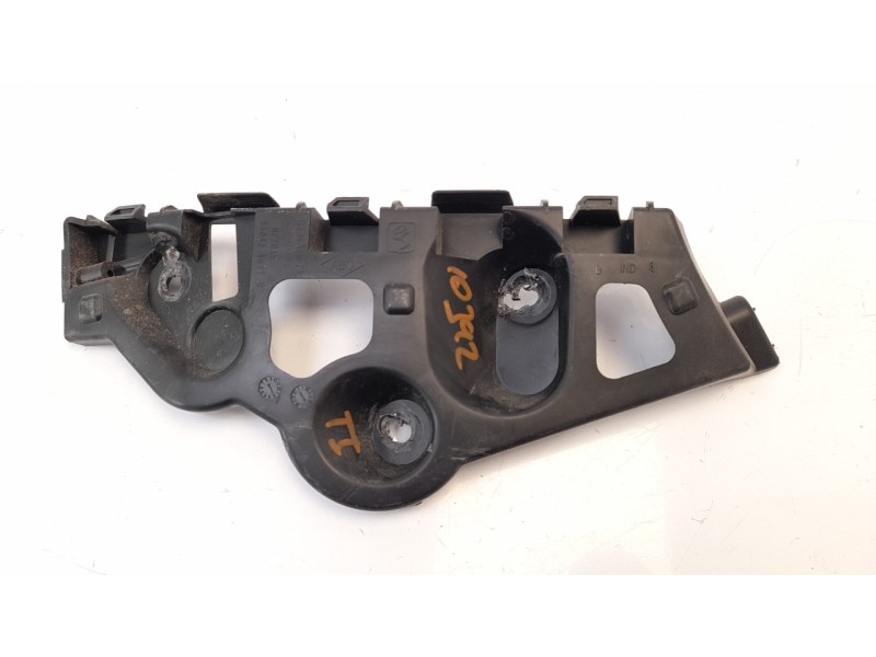 Recambio de molduras traseras para dacia sandero 0.9 tce cat referencia OEM IAM 850454077R  