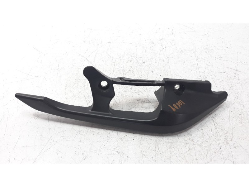 Recambio de moldura para honda nc 750 nc 750 x referencia OEM IAM 77330MJJD10  