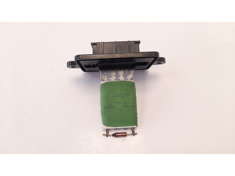 Recambio de resistencia calefaccion para dacia sandero 0.9 tce cat referencia OEM IAM 2R321R16R52K  