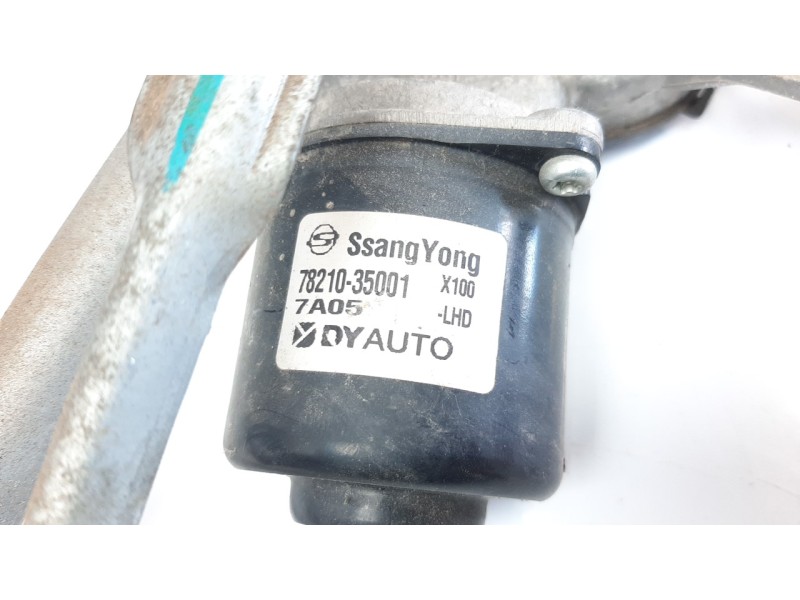 Recambio de motor limpia delantero para ssangyong tivoli 1.6 turbodiesel cat referencia OEM IAM 7821035001  