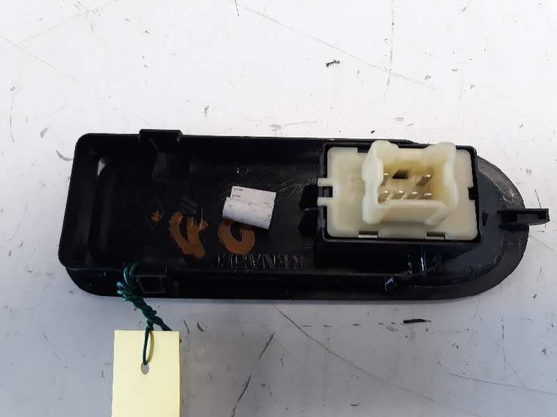 Recambio de mando elevalunas delantero derecho para dacia duster 1.5 dci diesel fap cat referencia OEM IAM   