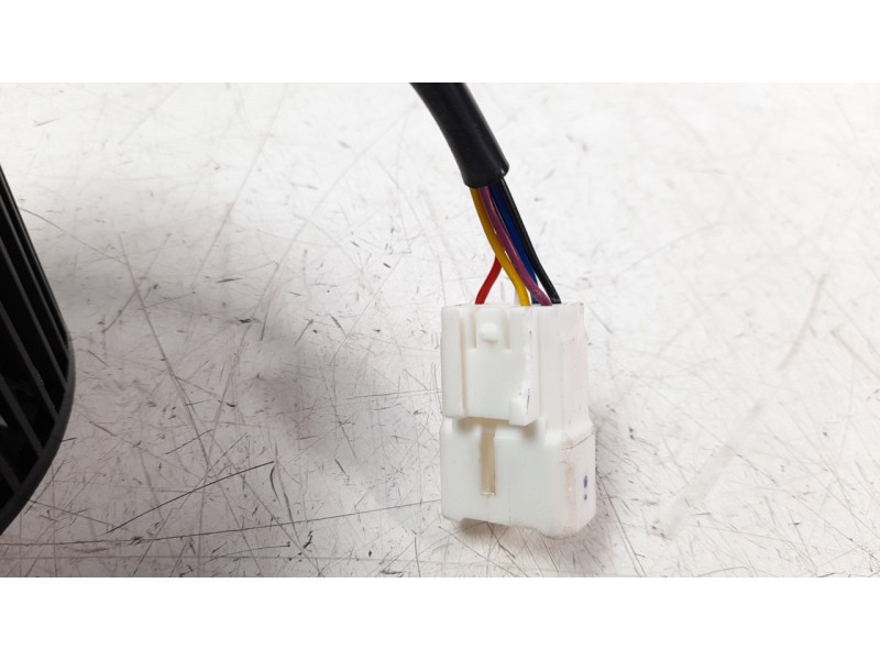 Recambio de ventilador calefaccion para kia niro referencia OEM IAM 2104280310  