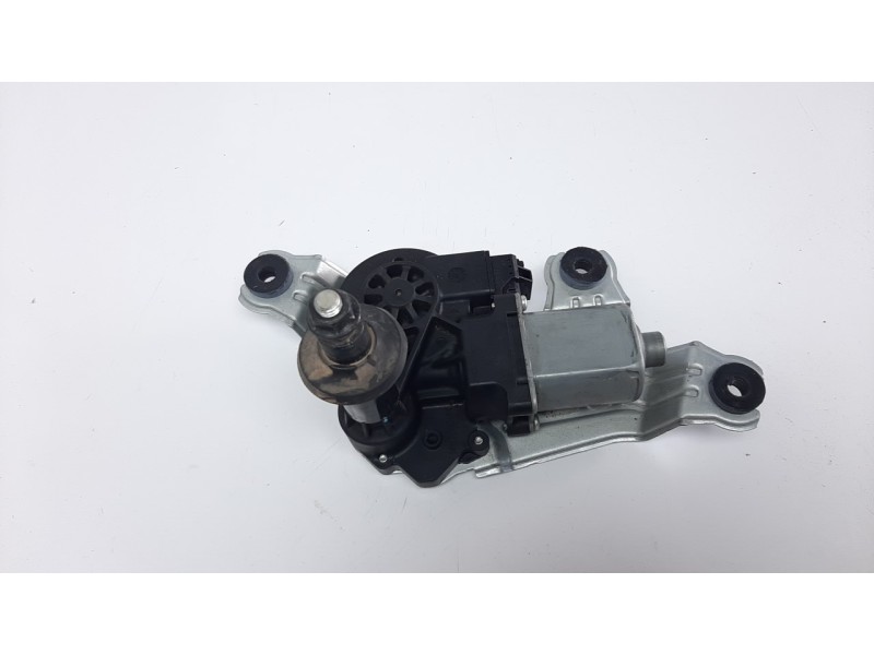 Recambio de motor limpia trasero para ssangyong tivoli 1.6 turbodiesel cat referencia OEM IAM 8611035000  