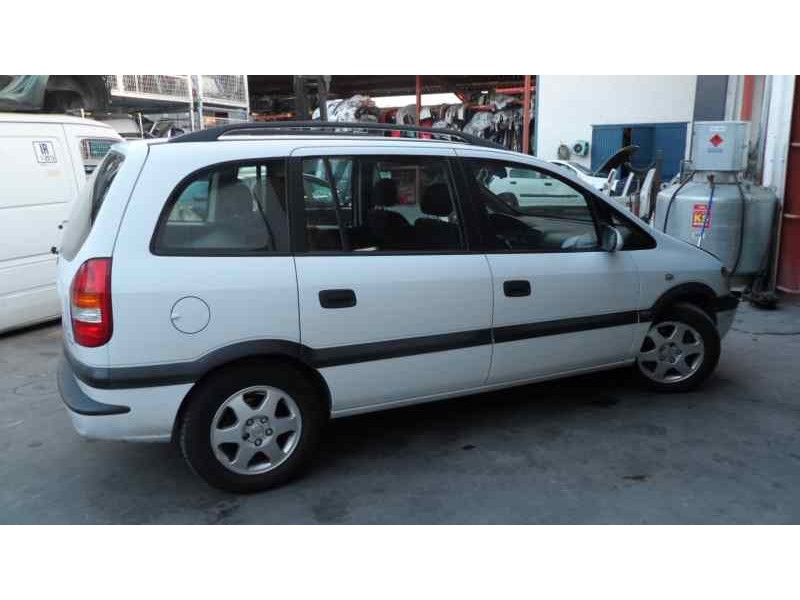 opel zafira a del año 2001