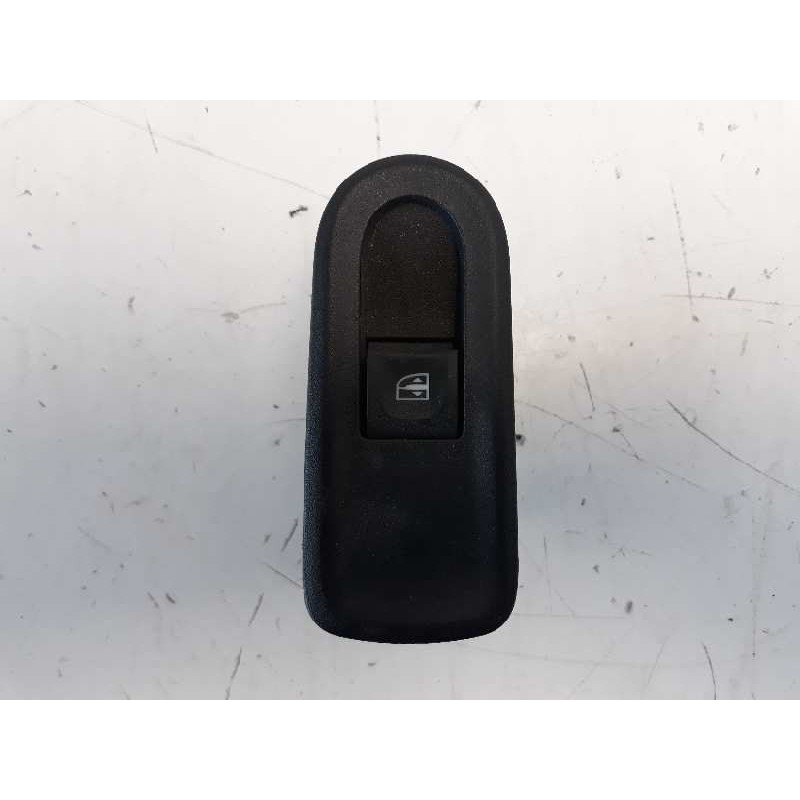 Recambio de mando elevalunas trasero derecho para dacia duster 1.5 dci diesel fap cat referencia OEM IAM   