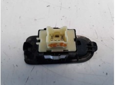 Recambio de mando elevalunas trasero derecho para dacia duster 1.5 dci diesel fap cat referencia OEM IAM    2