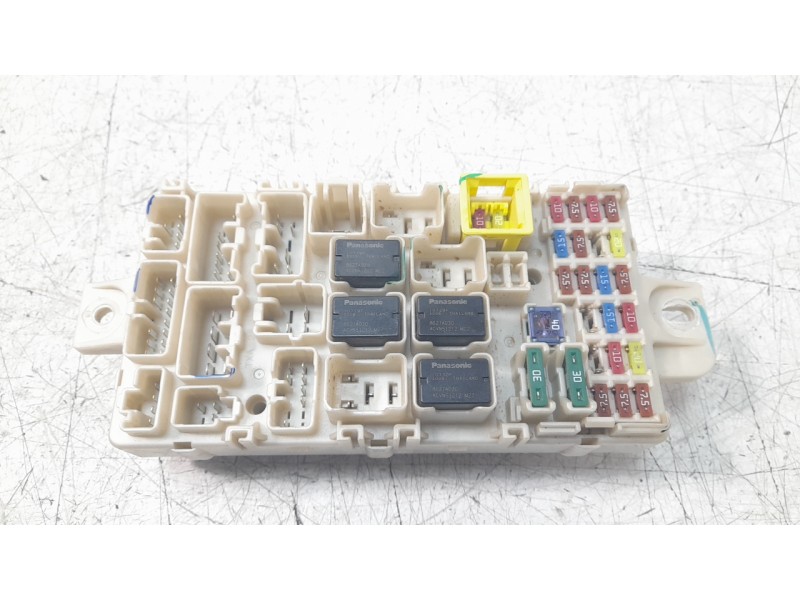 Recambio de caja reles / fusibles para mitsubishi l 200 (kl0/kj0) 2.2 di-d cat referencia OEM IAM 8565A499  