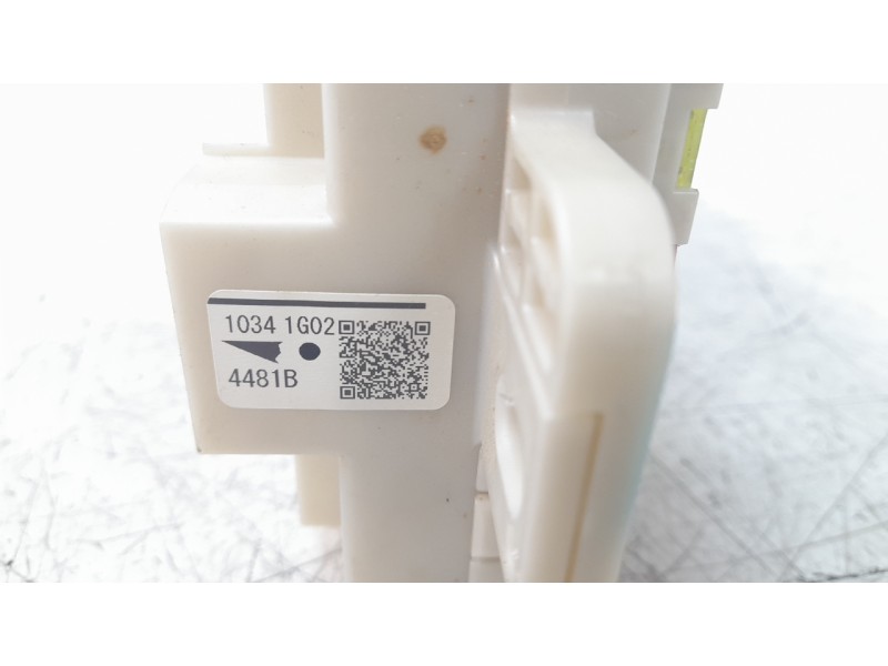 Recambio de caja reles / fusibles para mitsubishi l 200 (kl0/kj0) 2.2 di-d cat referencia OEM IAM 8565A499  