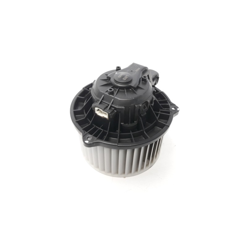 Recambio de ventilador calefaccion para kia sportage emotion 4x4 referencia OEM IAM F00S3B2441  