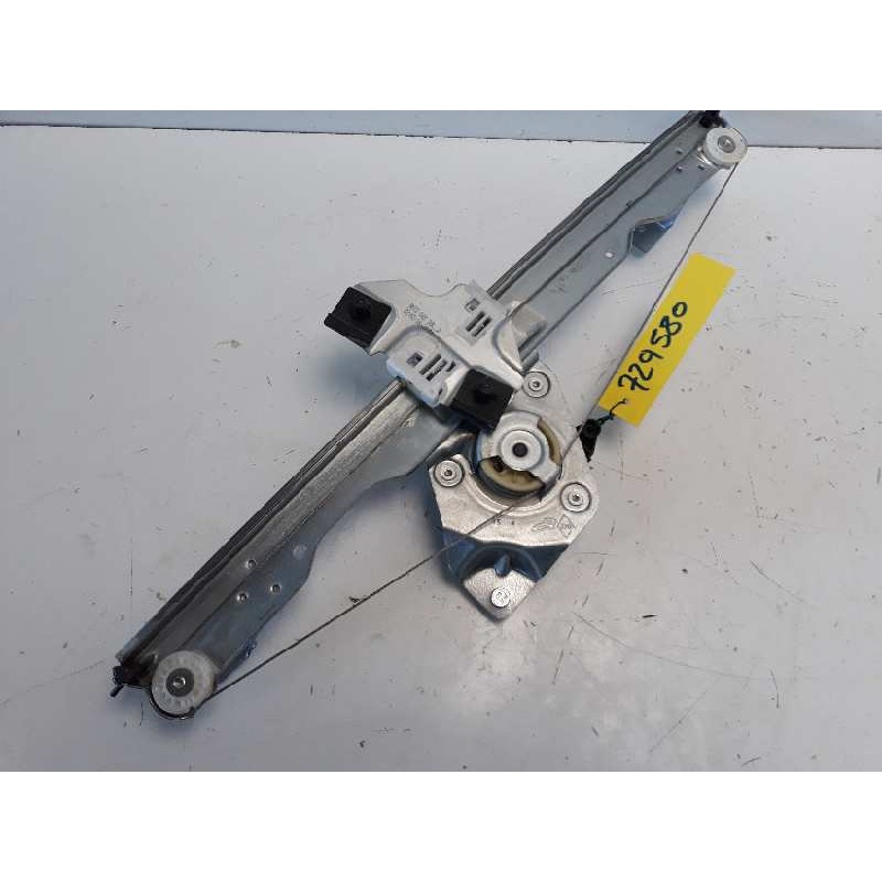 Recambio de elevalunas delantero derecho para dacia duster 1.5 dci diesel fap cat referencia OEM IAM 8200733828 106085501 492305