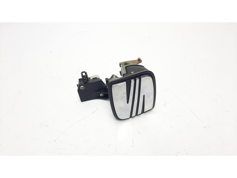 Recambio de maneta exterior porton para seat ibiza (6l1) 1.4 16v referencia OEM IAM 6L6827565B  