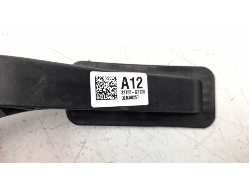 Recambio de potenciometro pedal para kia niro referencia OEM IAM 32700G2120  