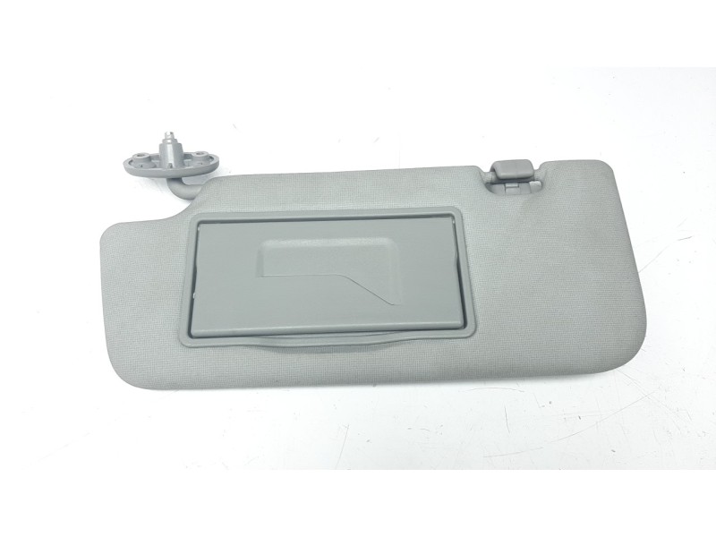 Recambio de parasol izquierdo para ssangyong tivoli 1.6 turbodiesel cat referencia OEM IAM 7611035100LBH  