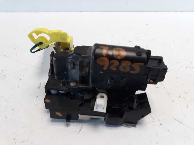 Recambio de cerradura puerta trasera derecha para dacia duster 1.5 dci diesel fap cat referencia OEM IAM 825029556R  