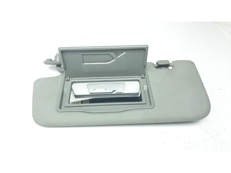Recambio de parasol izquierdo para ssangyong tivoli 1.6 turbodiesel cat referencia OEM IAM 7611035100LBH  