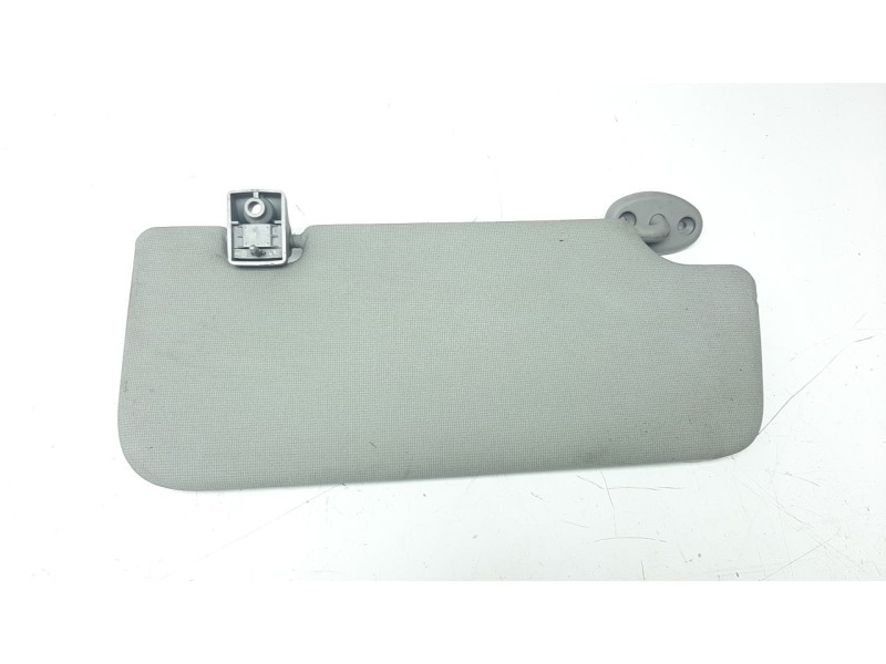 Recambio de parasol izquierdo para ssangyong tivoli 1.6 turbodiesel cat referencia OEM IAM 7611035100LBH  