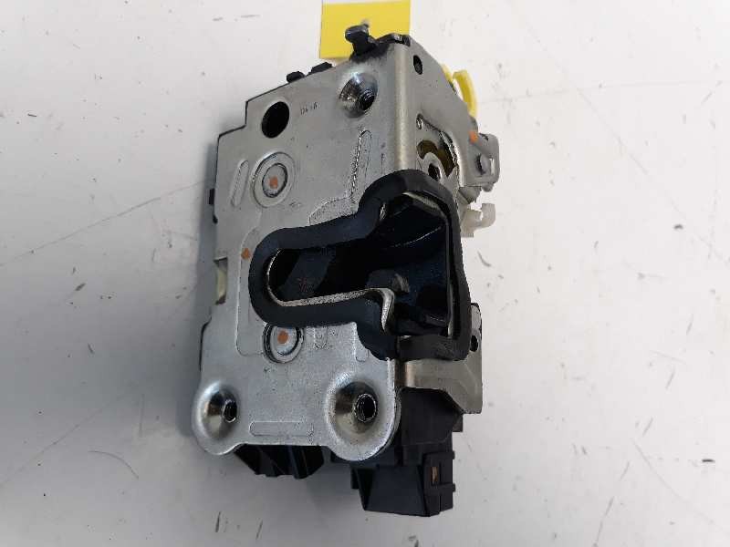 Recambio de cerradura puerta trasera izquierda para dacia duster 1.5 dci diesel fap cat referencia OEM IAM   