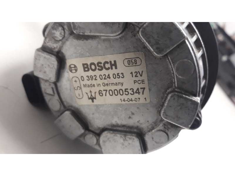 Recambio de bomba agua para maserati ghibli s q4 referencia OEM IAM 670005347 0392024053 
