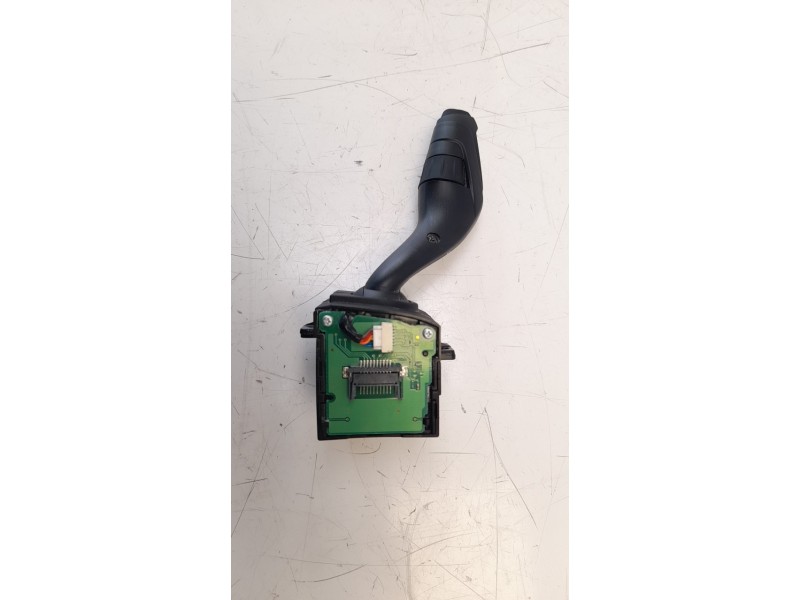 Recambio de mando intermitentes para ford focus 1.0 ecoboost cat referencia OEM IAM AV6T13335AE CCF710027HQ 
