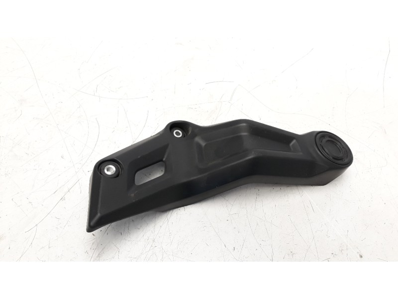 Recambio de moldura para yamaha mt-07 referencia OEM IAM BAT27453  