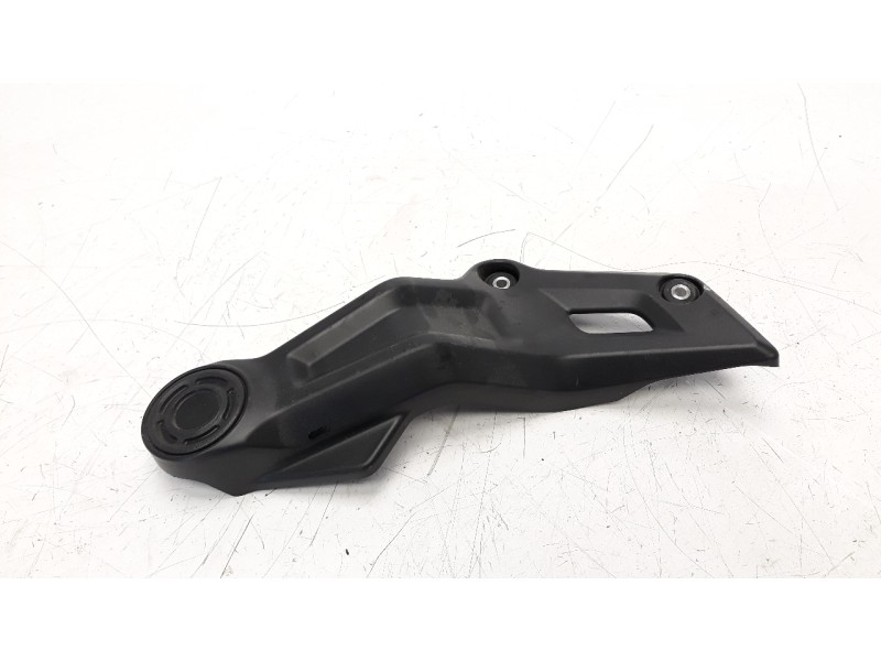 Recambio de moldura para yamaha mt-07 referencia OEM IAM BAT27463  