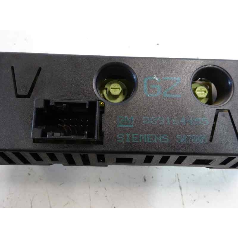 Recambio de pantalla multifuncion para opel corsa c comfort referencia OEM IAM 009164455  