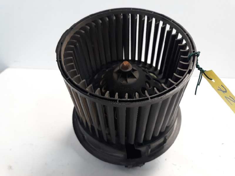 Recambio de ventilador calefaccion para dacia duster 1.5 dci diesel fap cat referencia OEM IAM T1020778J  
