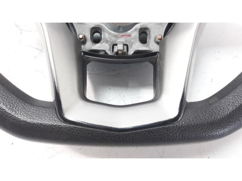 Recambio de volante para ssangyong tivoli 1.6 turbodiesel cat referencia OEM IAM 4611035001LBH  