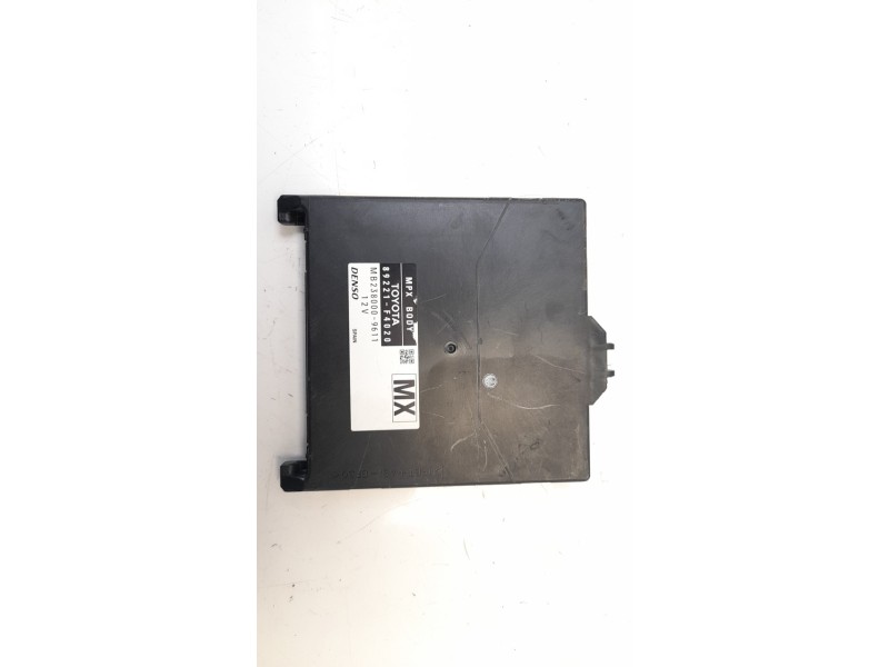 Recambio de modulo electronico para toyota c-hr referencia OEM IAM 89221F4020  