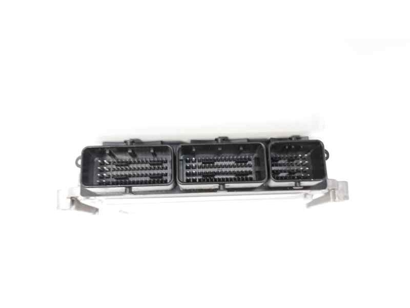Recambio de centralita motor uce para dacia sandero ambiance referencia OEM IAM 237102553R  