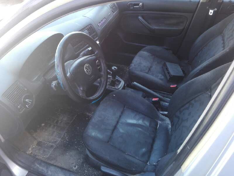 volkswagen golf iv berlina (1j1) del año 1998