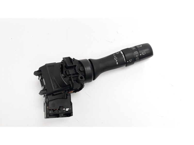 Recambio de mando limpia para toyota auris 1.4 turbodiesel cat referencia OEM IAM 0241117F582  