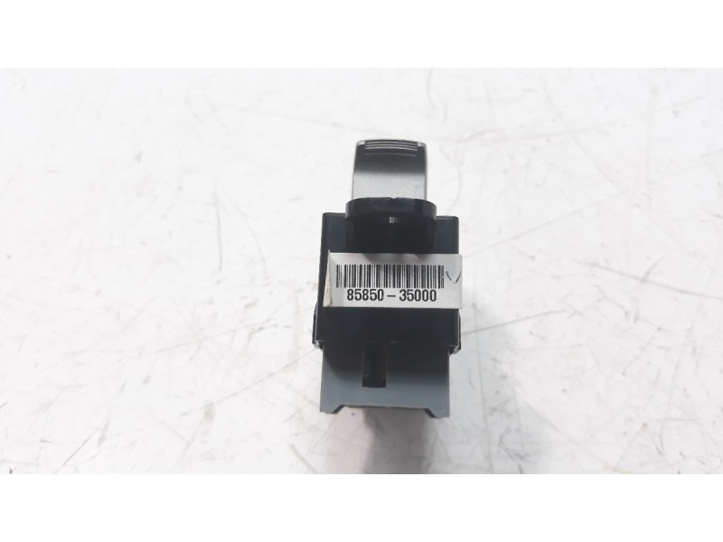Recambio de mando elevalunas trasero izquierdo para ssangyong tivoli 1.6 turbodiesel cat referencia OEM IAM 8585035000  