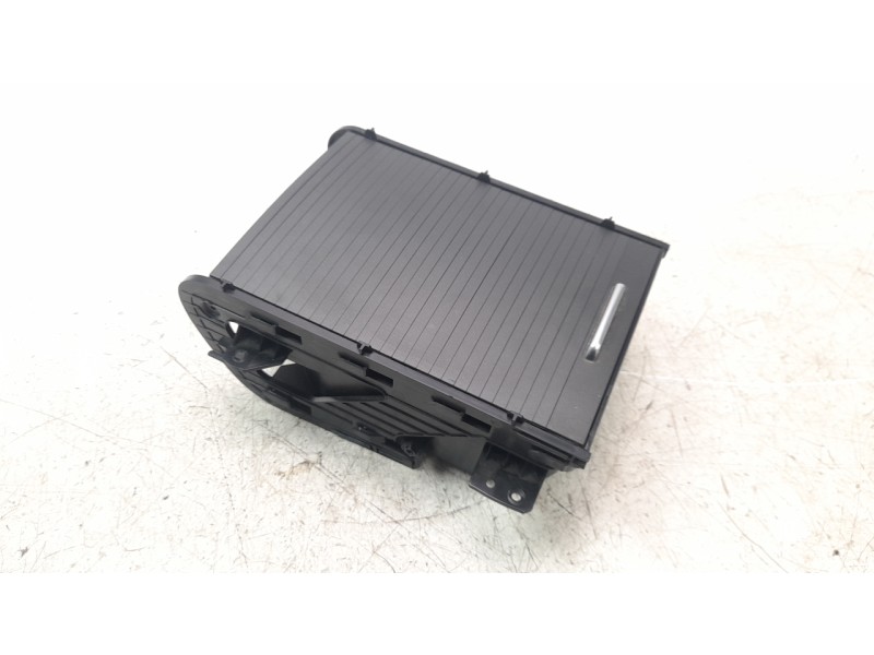 Recambio de cenicero para land rover evoque 2.2 sd4 cat referencia OEM IAM BJ32045H62BD  