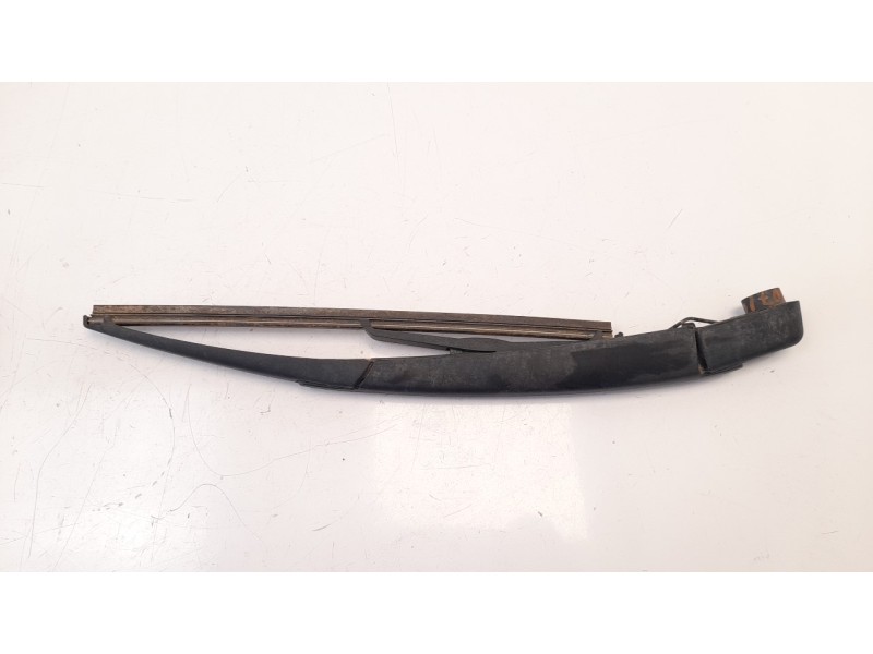 Recambio de brazo limpia trasero para opel corsa f 1.2 referencia OEM IAM 6429HE  