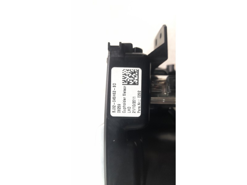 Recambio de cenicero para land rover evoque 2.2 sd4 cat referencia OEM IAM BJ32045H62BD  