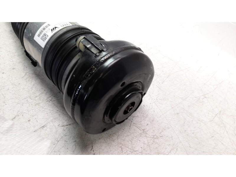 Recambio de amortiguador delantero derecho para audi q7 4mg referencia OEM IAM 4M0616039BD  