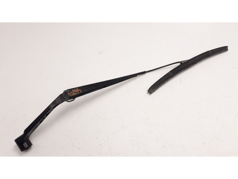 Recambio de brazo limpia delantero derecho para nissan np300 pick-up (d23) 2.3 dci diesel cat referencia OEM IAM 288864KJ0A  