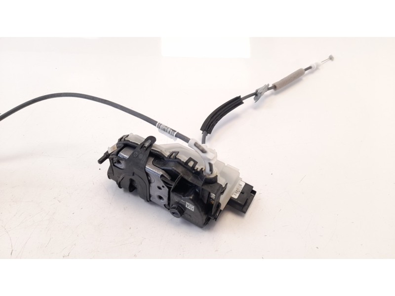 Recambio de cerradura puerta delantera derecha para opel corsa f 1.2 referencia OEM IAM 9829284780  