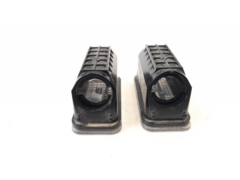 Recambio de piloto matricula para ford focus 1.0 ecoboost cat referencia OEM IAM 6M2A13550AG  