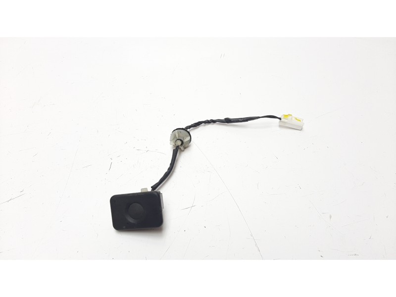 Recambio de maneta exterior porton para mazda 3 lim. () luxury referencia OEM IAM GS2A676S0  