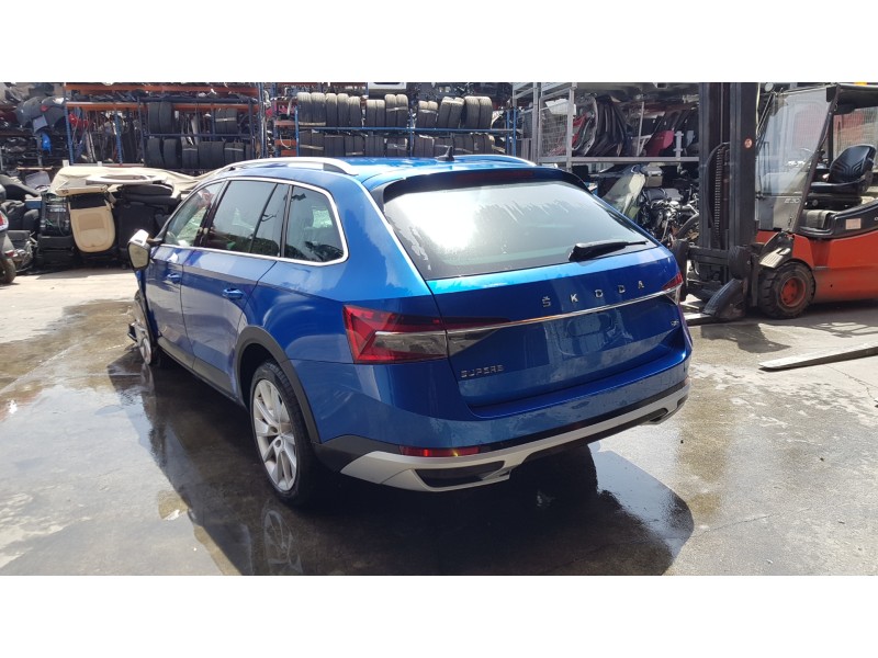 skoda superb combi (3v5) del año 2020