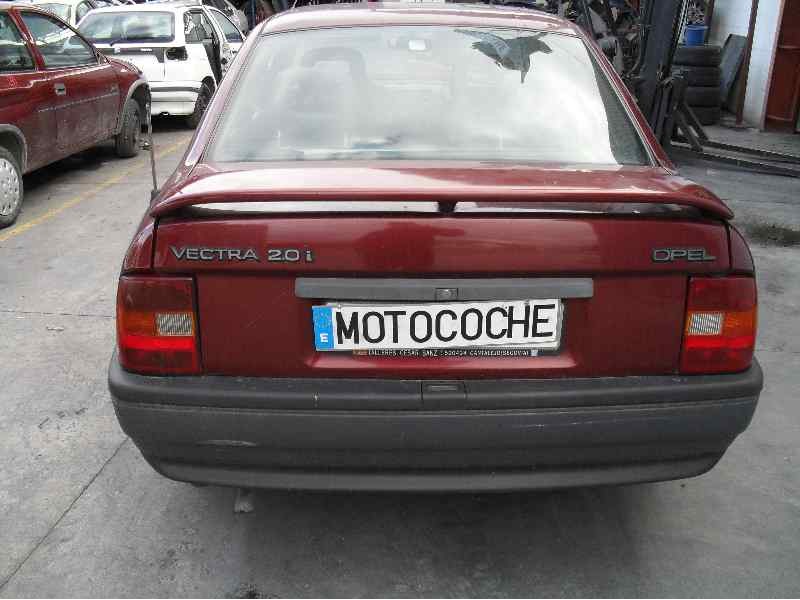 opel vectra a del año 1988