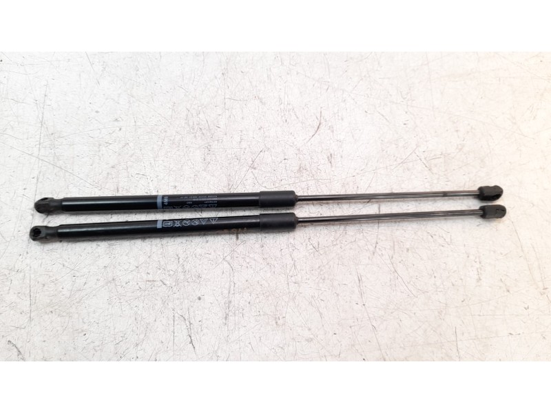 Recambio de amortiguadores maletero / porton para audi q7 4mg referencia OEM IAM 4M0827552C01S  