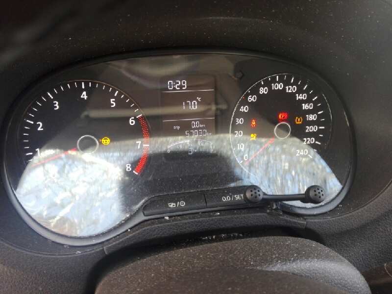 volkswagen polo (6r1) del año 2013