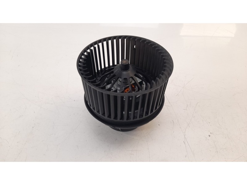 Recambio de ventilador calefaccion para ford focus 1.0 ecoboost cat referencia OEM IAM AV6N18456AA 34248 