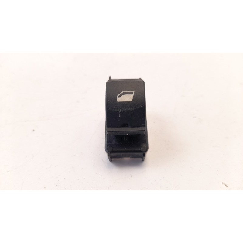 Recambio de mando elevalunas delantero derecho para opel corsa f 1.2 referencia OEM IAM 98016307ZD IAF070007CP 