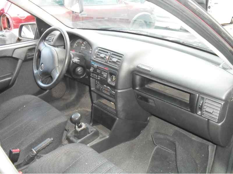 opel vectra a del año 1988