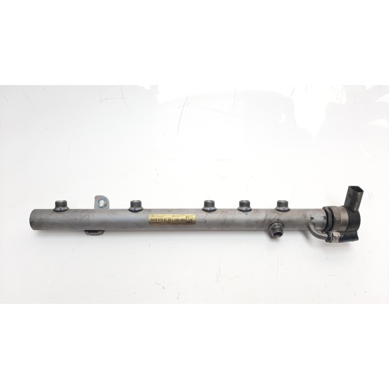 Recambio de rampa inyectora para mercedes-benz clase s (w221) berlina 4.0 cdi referencia OEM IAM A6290700795  