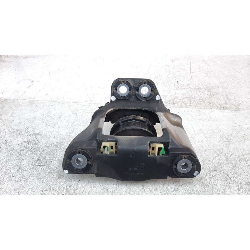 Recambio de soporte motor derecho para volvo v60 familiar 2.0 diesel cat referencia OEM IAM 32137496  